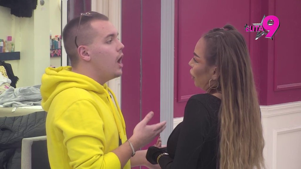 'Sofija Janićijević je verena za 40 godina starijeg čoveka' Dačinom ocu pukao film, pa ispričao sve što zna: Dementnog čoveka iskorišćava za pare!