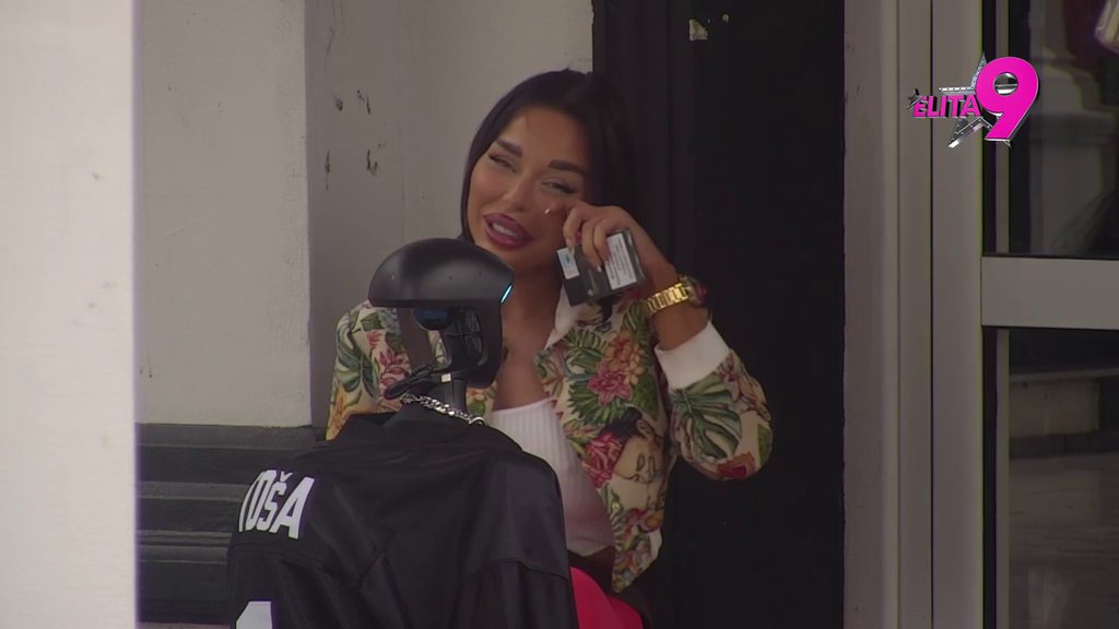 Dobila šut-kartu, a ne skida osmeh: Sofija raspoloženija nego ikad otkrila zbog čega demantuje sve o Danetu (70) (VIDEO)