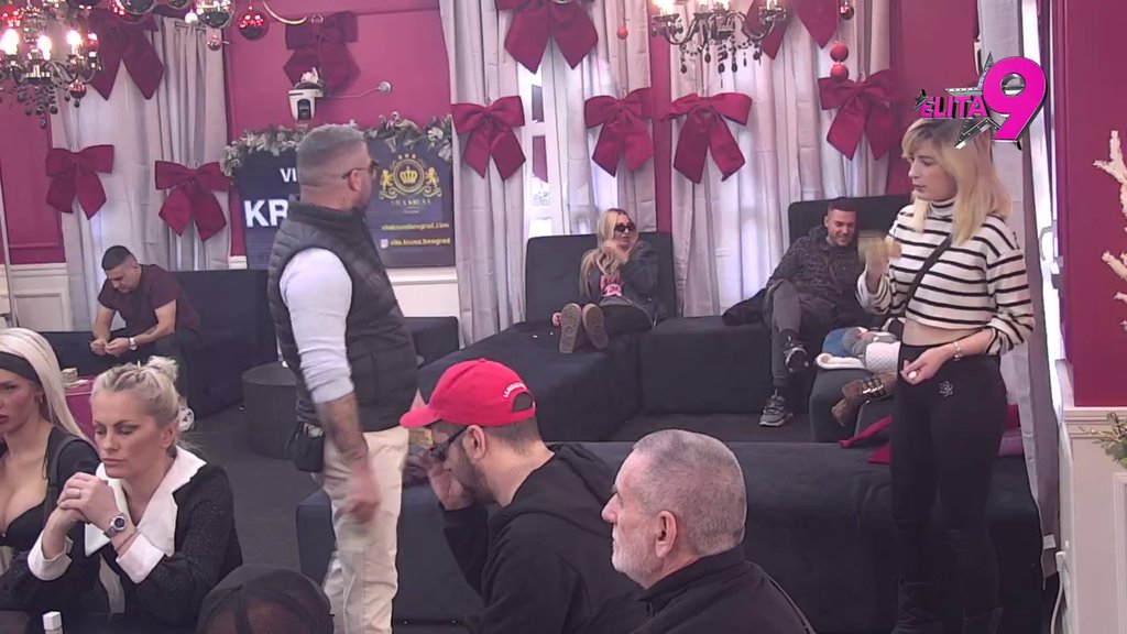 Ti si ispravan, ONA JE GAD! Sunčica POBRKALA LONČIĆE, Asmin joj dao mali budžet, ona vređa Aneli! (VIDEO)