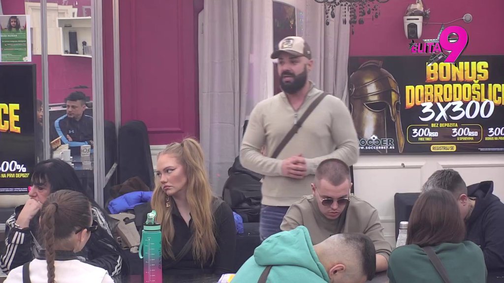 Dočekao svojih pet minuta: Luka opleo po Aneli i Asminu, uveren da će jedno drugom preći preko svega! (VIDEO)