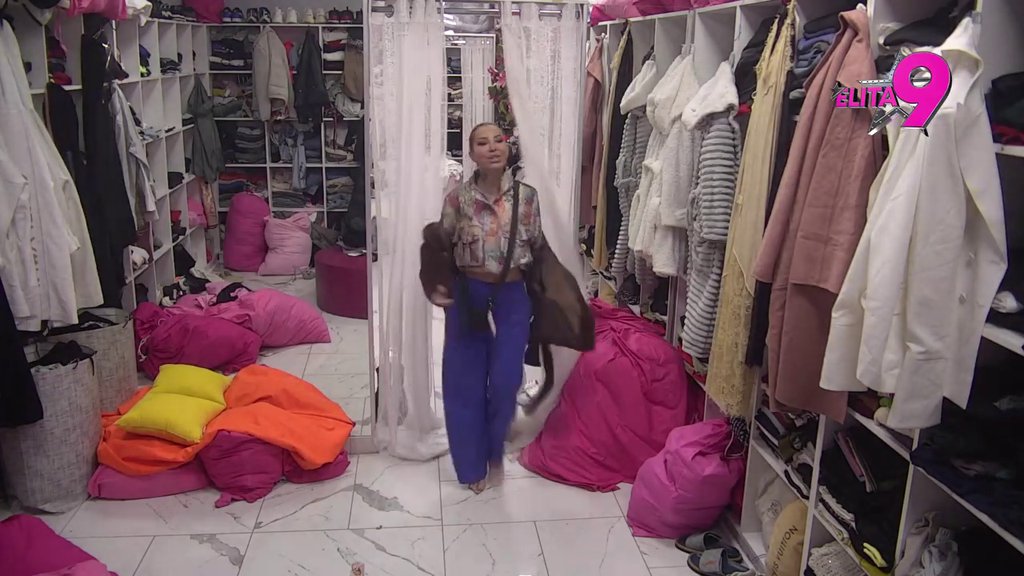 Umiru od smeha: Aneli se ponovo zaletela na Alibabu, on nije mogao da joj odoli! (VIDEO)