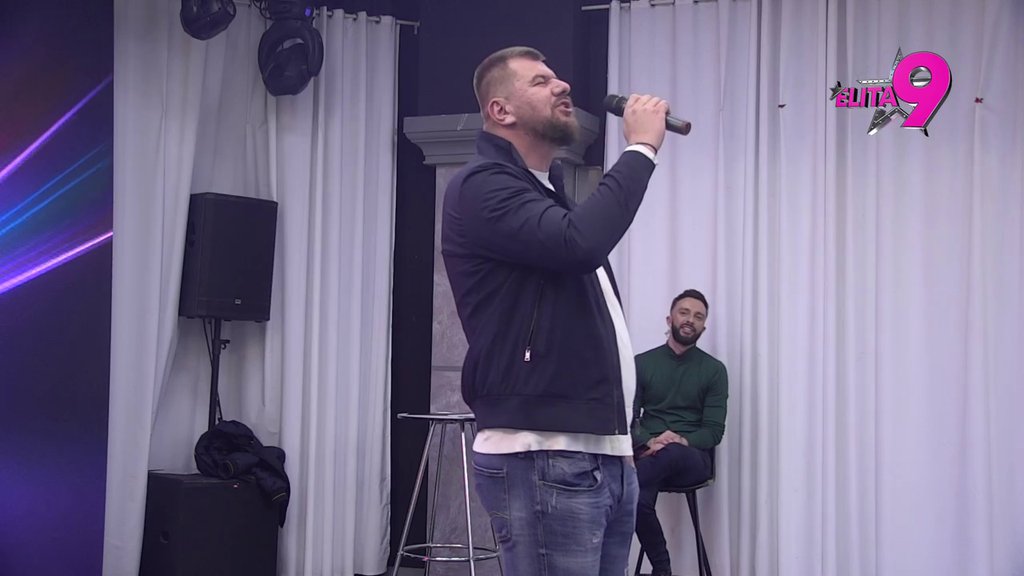 Pamtiću te celog života! Aneli pomislila da joj je Janjuš posvetio ove stihove, pa je stigao hladan tuš: Ovo je sve za moju Draganu! (VIDEO)