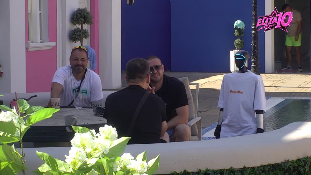 Nije bila iskrena, to nije korektno! Ivan pitao Tošu da li je Laura imala s*ks sa Carem, pa doživeo POMRAČENJE (VIDEO)