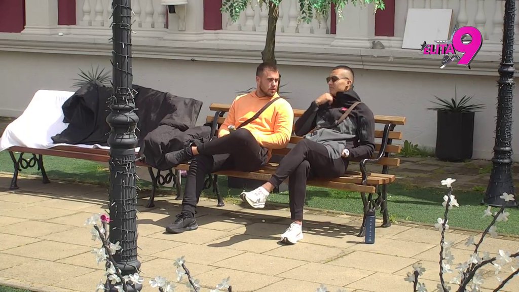 Mama, ako možeš samo... Viktor Gagić potpuno uništen zbog Minine izdaje, na IVICI SUZA SE OBRATIO MAJCI! (VIDEO)