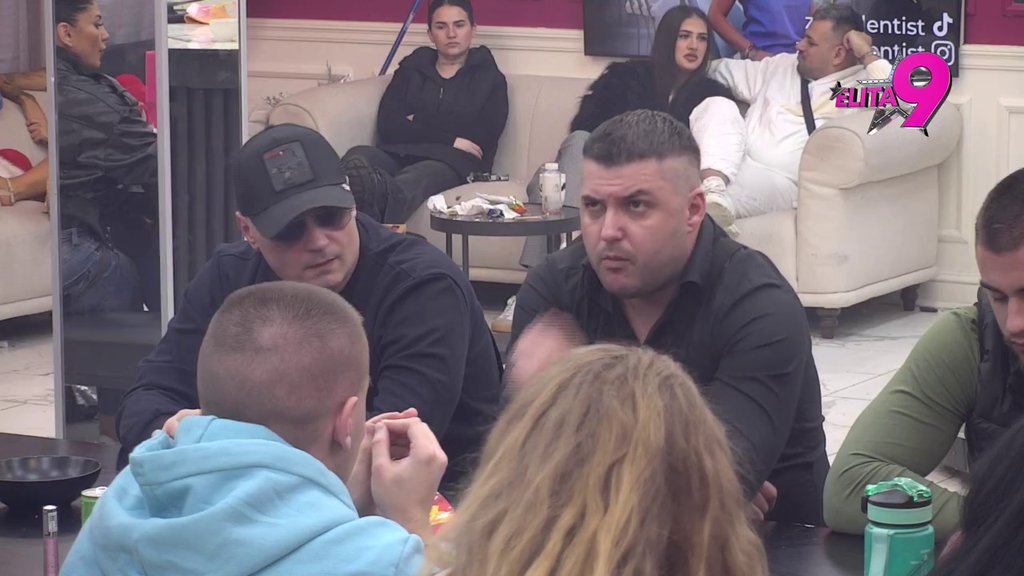 Ne podnosim p*čke, ponovo si se prepao Bebice: Asmin nikad žešće udario na Đukićevu muškost, započeli rat do istrebljenja! (VIDEO)