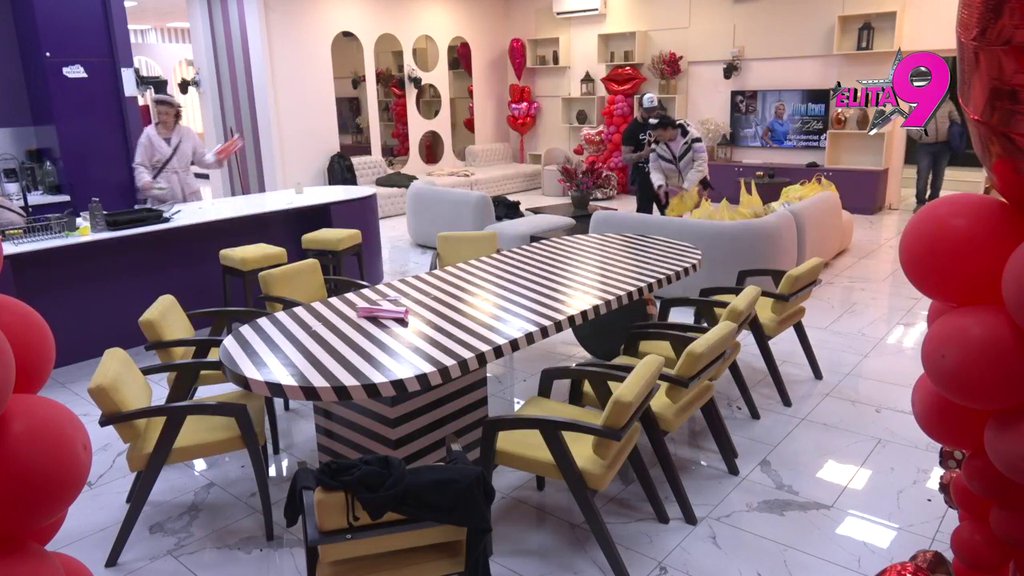 DOZOVI SE MALO, ŠTA JE SA TOBOM?! Mini PREKIPELO usled Borinog zanovetanja zbog prodavnice, pa ga SASEKLA U KORENU! (VIDEO)