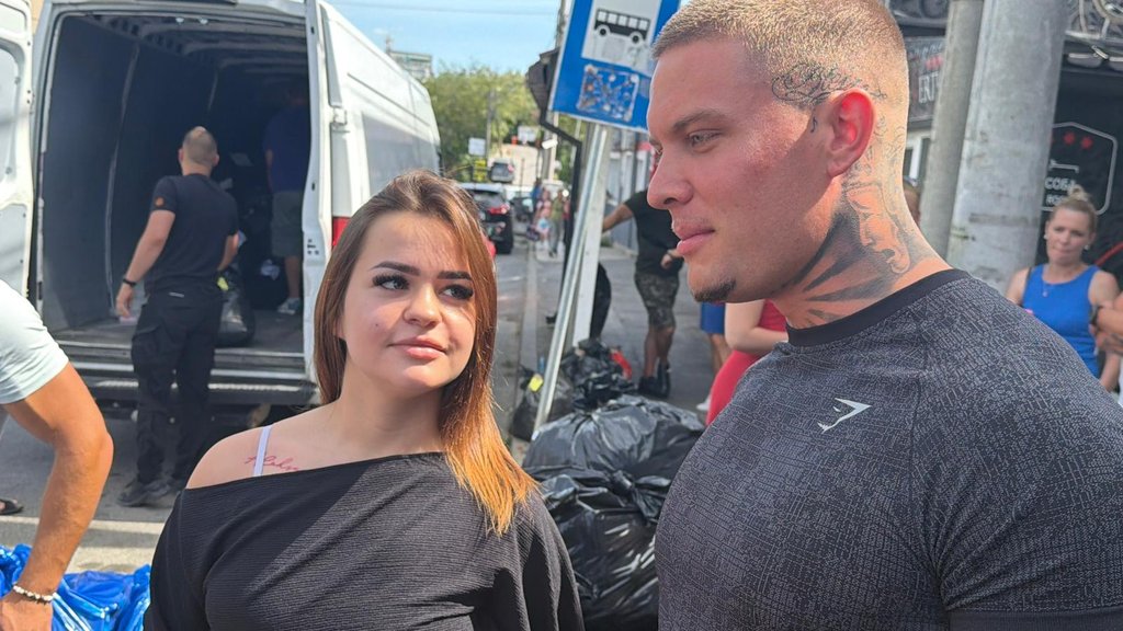 Prvi ljubavni par i pre početka Elite 10? Leon bacio oko na maloletnu Jovanu, ona se istopila (VIDEO)