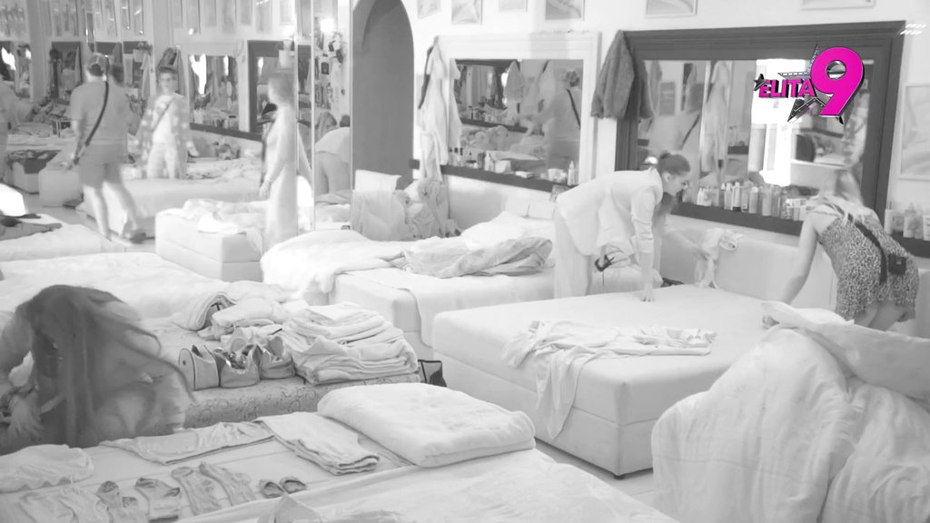 Ovo kad bude čuo, POZELENEĆE! Sara i Anastasija ubeđene da je Bora tukao Milicu Kemez (VIDEO)