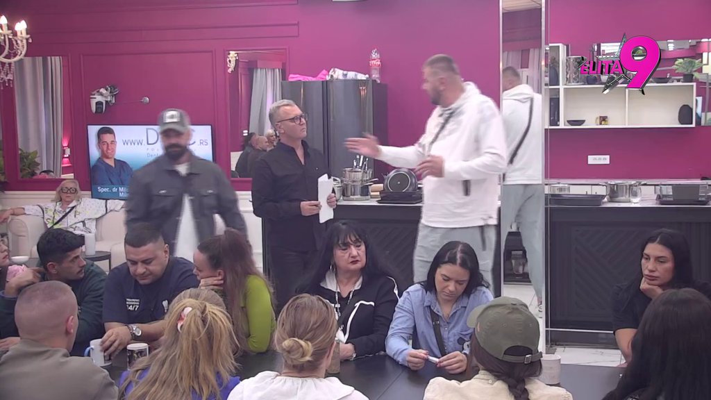 IZGLEDAŠ KAO DA SE PLAŠIŠ NJIH! Janjuš ušao u crveno zbog Lukine odbrane Ahmićki: Živeo si u luksuzu, ne možeš da komentarišeš! (VIDEO)