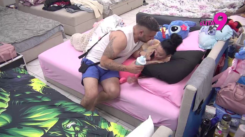 OD LJUBOMORE DO ISKRENE EMOCIJE: Asmin na sve načine pokušavao da osvoji Maju, ona krenula da spušta ručnu, pa mu dozvolila JEDNU STVAR