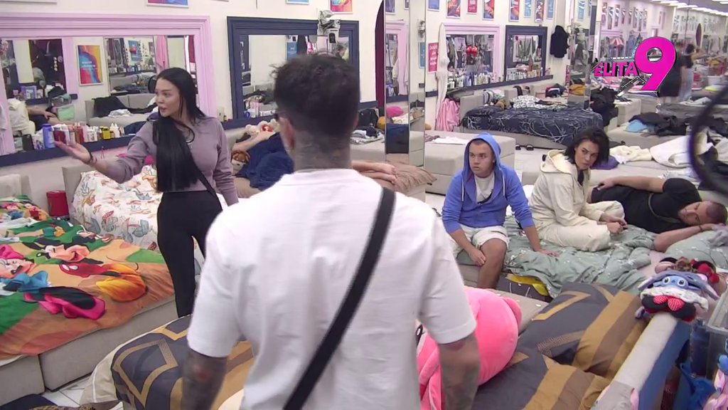 Haos ne prestaje: Maja postrojila Alibabu i Filipa, Teodora se umešala! (VIDEO)