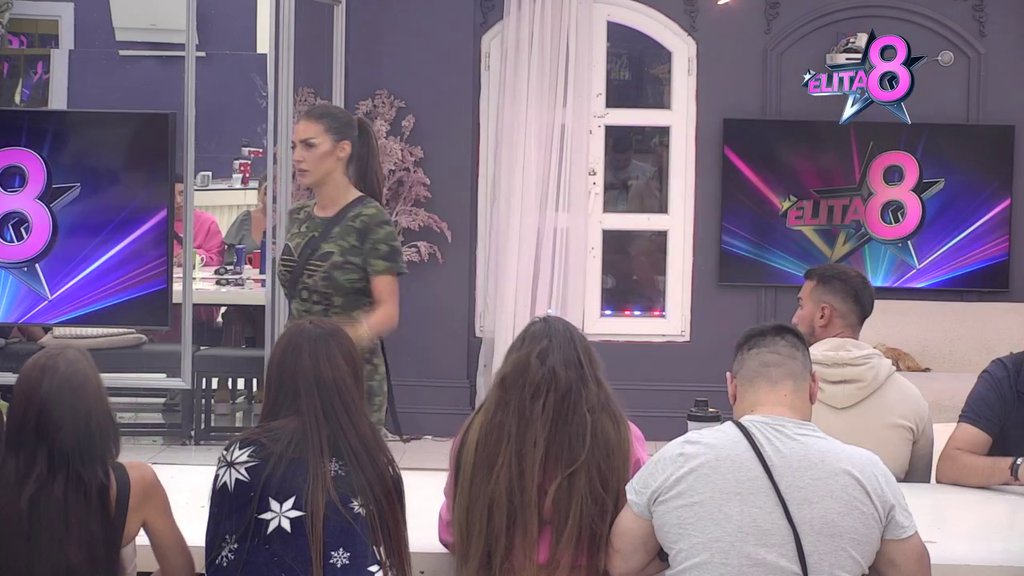 Ena Čolić doživela nervni slom: Žestokim prozivkama sahranila Aleks Nikolić zbog flerta s Pejom, on joj zadao novi udarac! (VIDEO)