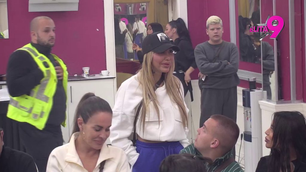 Tvoja vagina je kao skafander: Skandal! Zatresli se zidovi od sukoba Maje i Aneli, umešao se Alibaba i nikad žešće nagazio bivšu! (VIDEO)