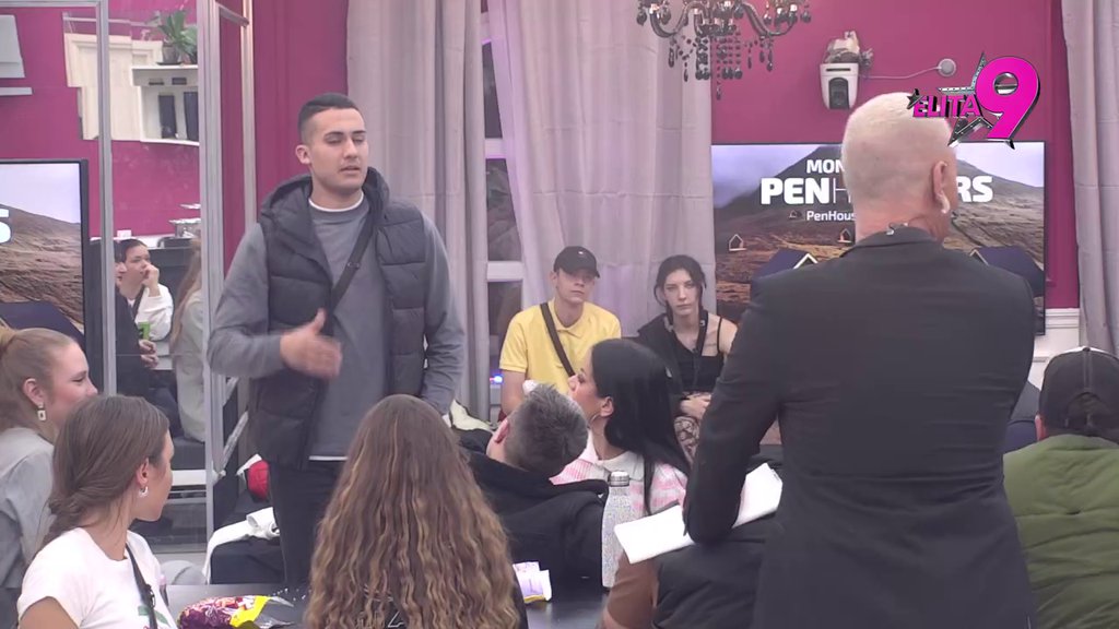 Ne zna šta želi, a šta ne! I posle celog dana s Muratom, Teodora ga oduvala, on je nahvalio (VIDEO)