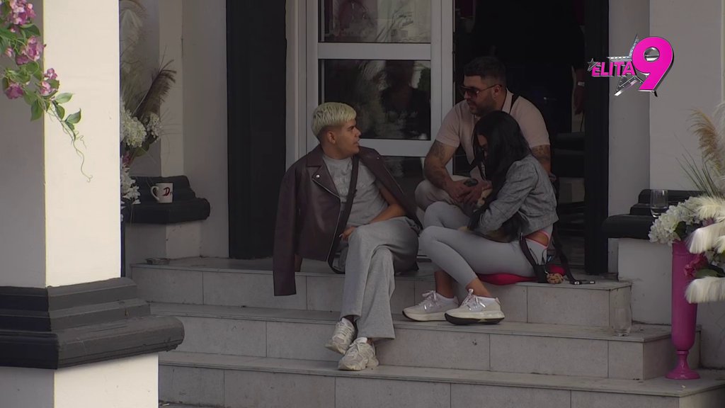 Previše se ti ponašaš slobodno: Uroš više ne može da gleda Asminove muvačine po Eliti! (VIDEO)
