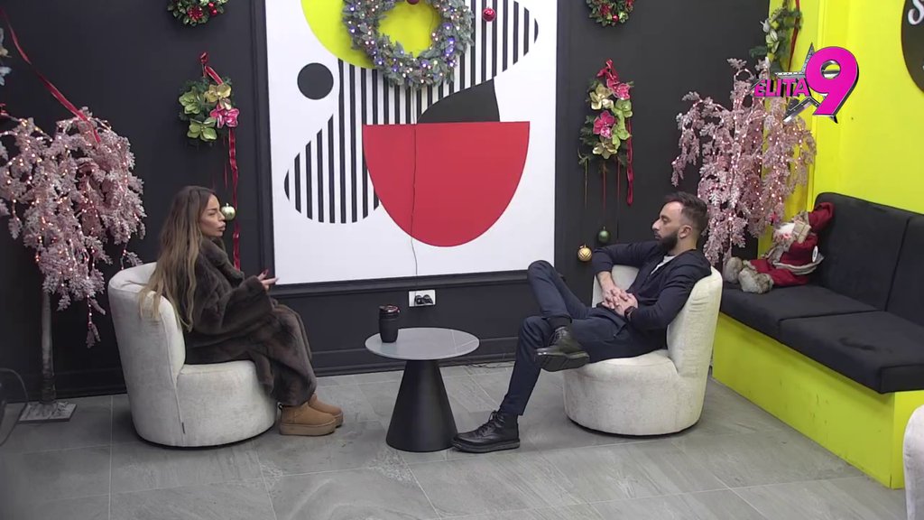 Kao da je ona jedina majka na svetu: Sofija jedva dočekala da urniše Milicu Veličković, oblatila je kao nikad do sad! (VIDEO)