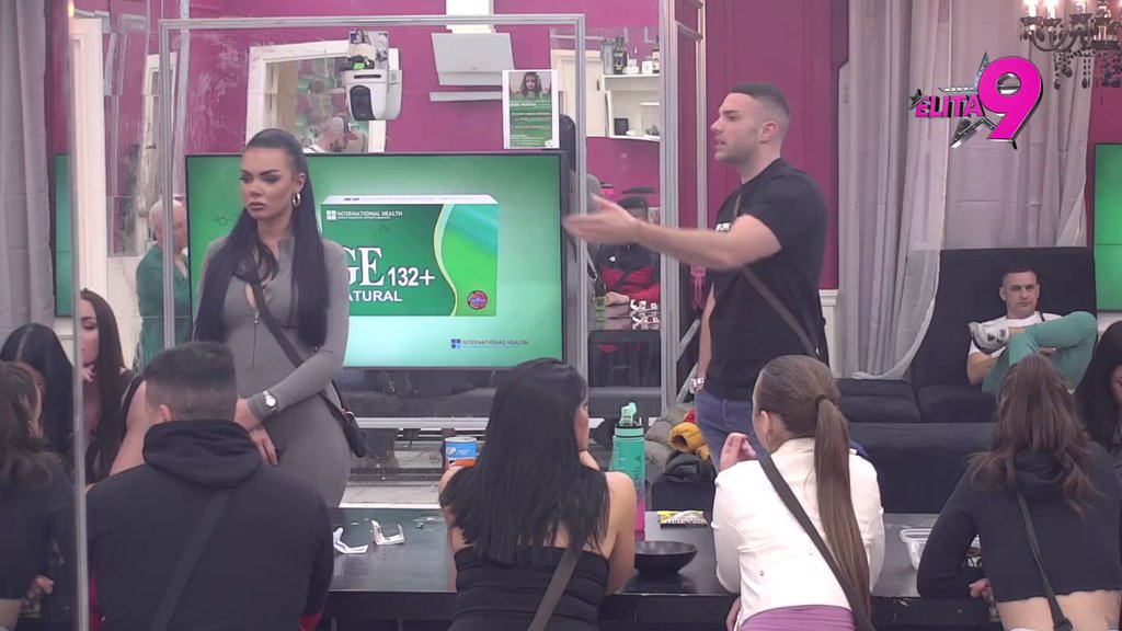 Bila sam majka svojoj braći, nije mi život bio kao po loju: Anita opravdala svoje životne greške preko teskog detinjstva! (VIDEO)