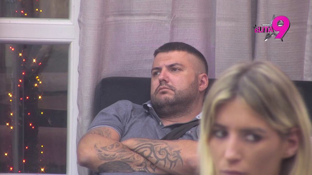 Počela da shvata: Maja nikako da prizna da veza sa Asminom nema pesprektivu, počela da umotava u foliju (VIDEO)