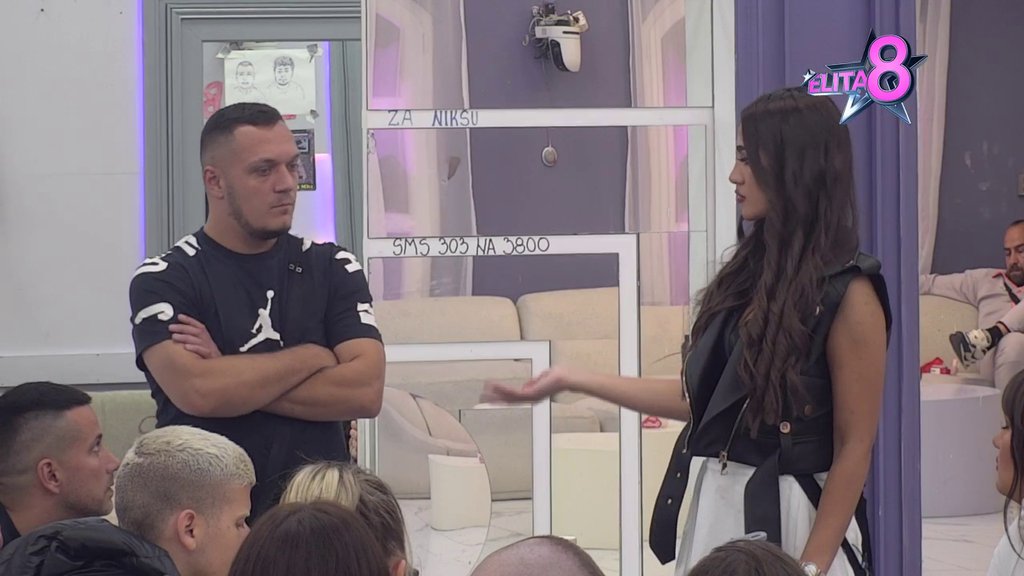 HLADAN KAO LED: Anđela odlučila da se neće PONIŽAVATI zbog Gastoza, Karić uveren da nju nije pogodio raskid! (VIDEO)