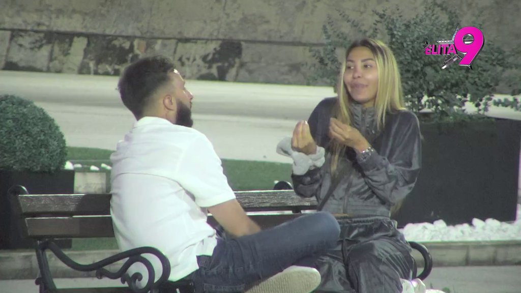 Najveće zlo i najgora osoba: Aneli obrisala patos sa Stanijom, nikad brutalnijim uvredama je unakazila! (VIDEO)