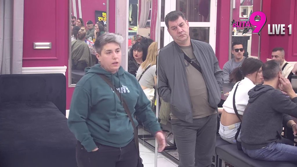 Ajde sad ispričaj te sitnice i izblamiraj se! Aneli pokušala da zaustavi Neriovo raskinkavanje Ahmića, pa od Hane povukla ŠOK potez: Nećemo da nas rođaka uhodi... (VIDEO)