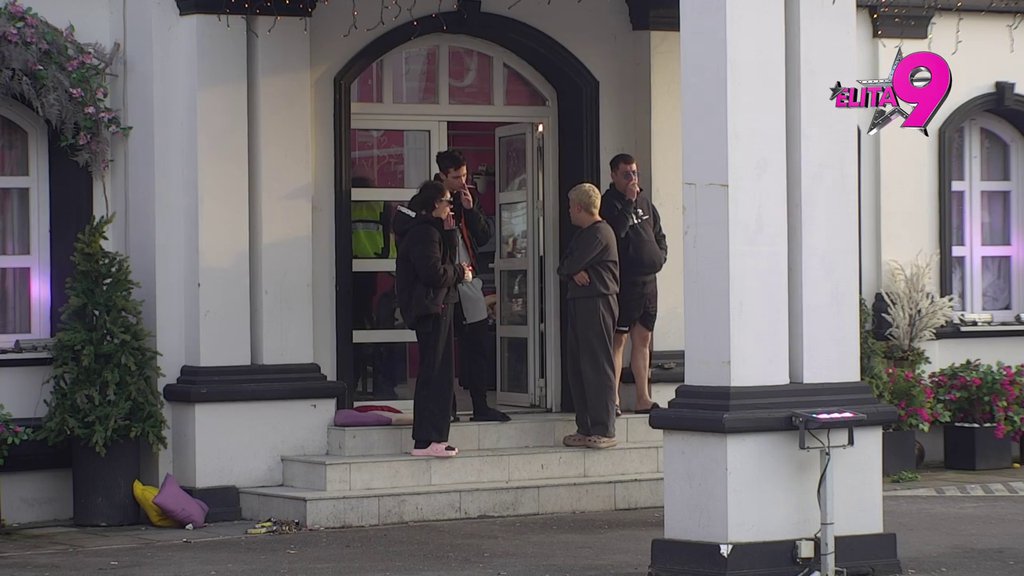 Doživeo novo pomračenje: Bora Santana aktivirao brutalnu vređalicu, Hanu ne ostavlja na miru! (VIDEO)