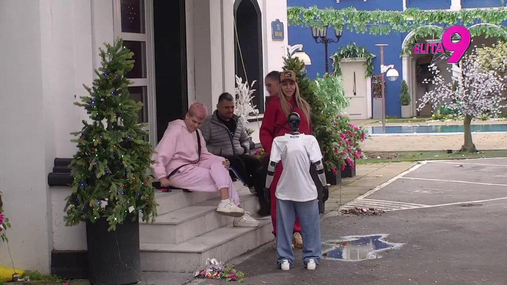 VLADA ANELITIS! Ahmićka oktirla da je Luka 'zaražen' njenim virusom, Anita će POVILENETI ZBOG OVIH REČI SVOJE SUPARNICE! (VIDEO)