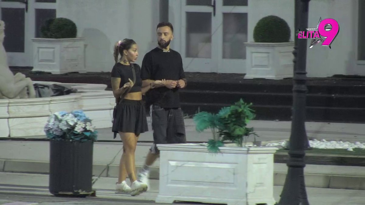 Pokazala je da ne može da me gleda očima: Aneli nije imala reči hvale za Staniju, pa jedva dočekala da priča o Đukiću! (VIDEO)