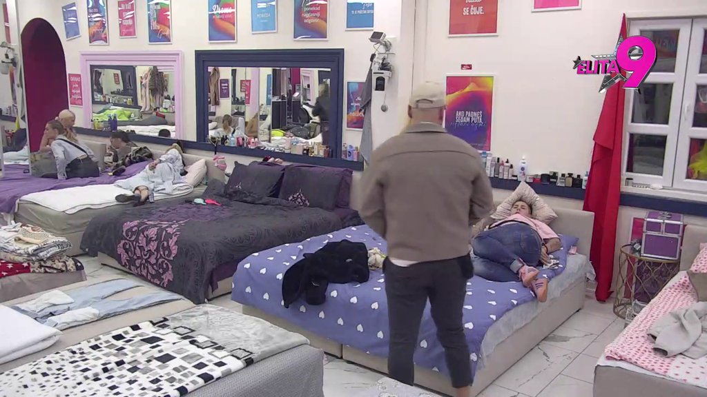 Voleo bi raskid: Palo indirektno priznanje, Luka željno iščekuje da ga Aneli ostavi! (VIDEO)