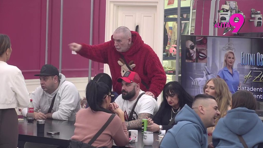 REKAO TI JE - NEMA DRUŽENJA! TAČKA, KRAJ! Mića otkrio da Terza u njihovoj vezi I KOSI I VODU NOSI, Sofija može samo da klima glavom! (VIDEO)