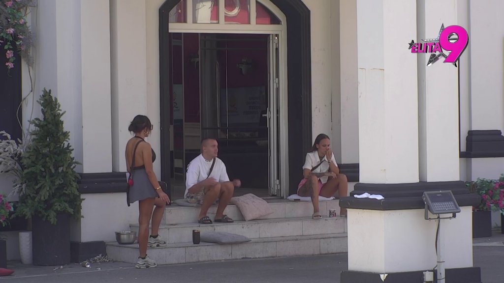 Govorila sam da ću ga ispratiti, SLEPČIĆ! Teodora SLAVI što je njemu videla leđa, jedva čekala da ispadne iz Elite! (VIDEO)
