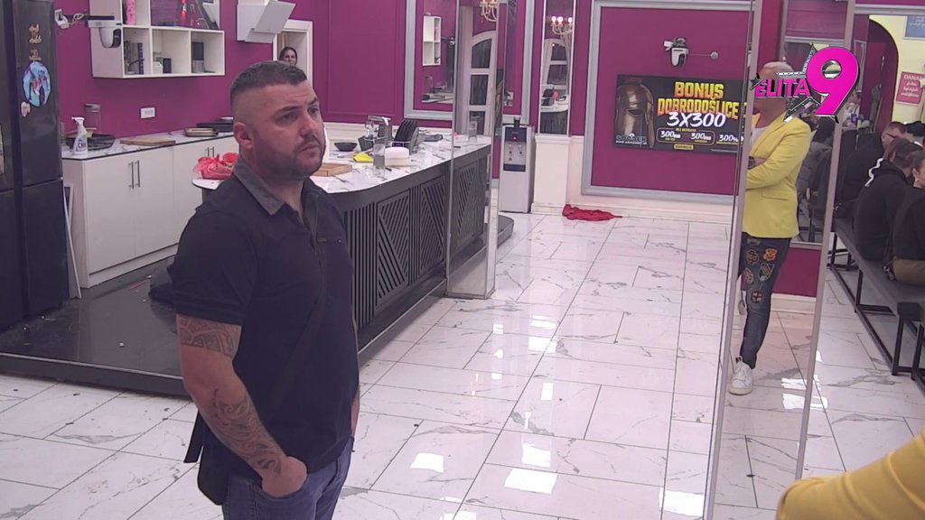 Totalni fijasko Aleksandre Jakšić: Cimeri žestoko osudili njenu podelu budžeta Mileni Kačavendi, ona pokušala da se opere, pa otišla još dublje u kanal! (VIDEO)