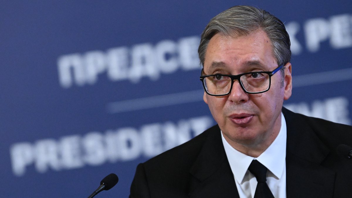 Tražim pravdu, a ne nepravdu! Vučić iz voza za Novi Sad poslao moćnu poruku povodom tragedije u železničkoj stanici u ovom gradu