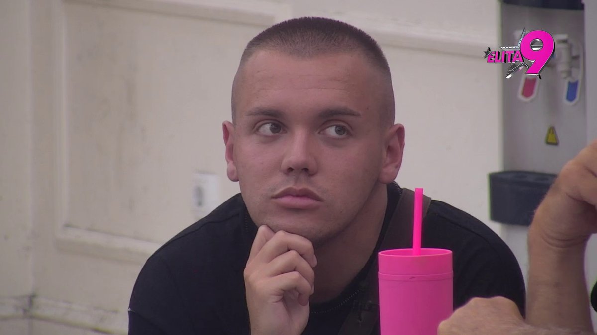 Goca Tržan mi je rekla da ličim na BOGA I DA SAM NAJSLAĐI! Dača se setio šta mu je pevačica poručila u Pinkovim zvezdicama, Marinković odmah SKOČIO! (VIDEO)