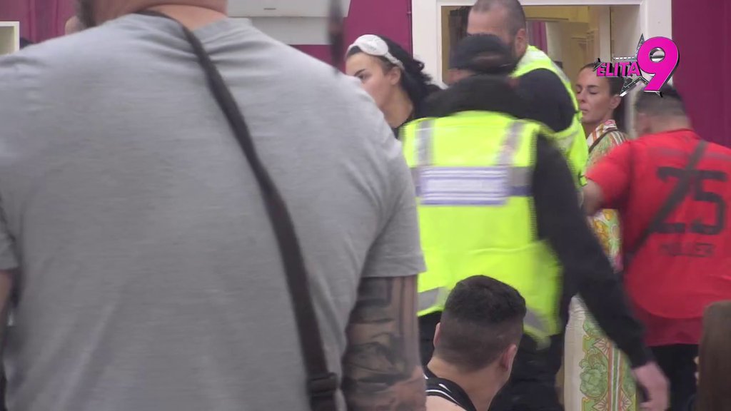 ŠOKIRANI I ZGROŽENI: Matora i Janjuš dali svoj sud o Anitinom ponašanju, uvereni da će Luka zbog nje udarariti glavom o zid (VIDEO)