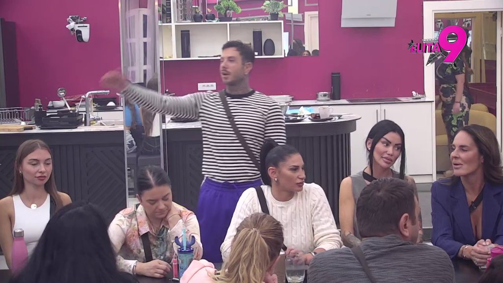 Aneli nosi njegov prsten!? Janjuš progovorio o uspomenama sa Ahmićevom, Luki krenula para na uši (VIDEO)