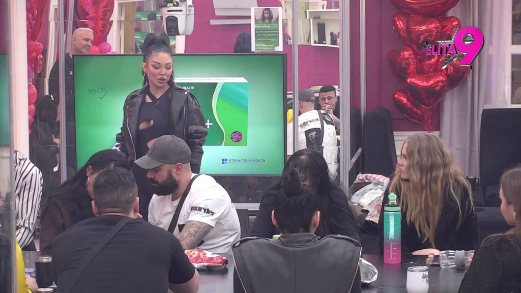 Prcko i Žaklina ponovo tandem! Janjuš otkrio da li je srećan što ga je Maja pozvala u u krevet, ona priznala: Koga ću, ako neću njega, on me najbolje poznaje (VIDEO)