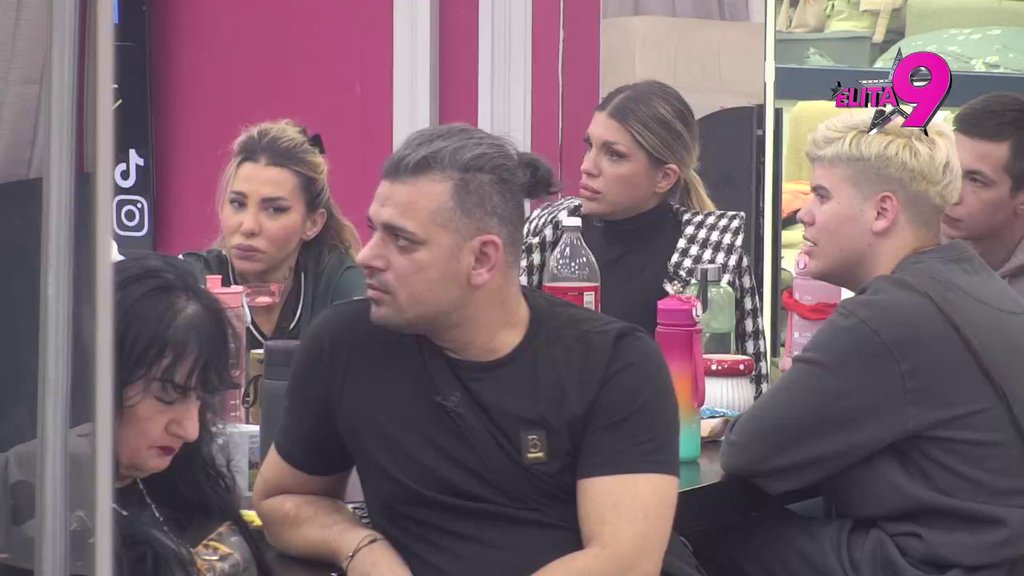 Bora Santana ponovo doživeo pomračenje: Anastasija jeca na sav glas, on niže gnusne prozivke za Murata i nju! (VIDEO)