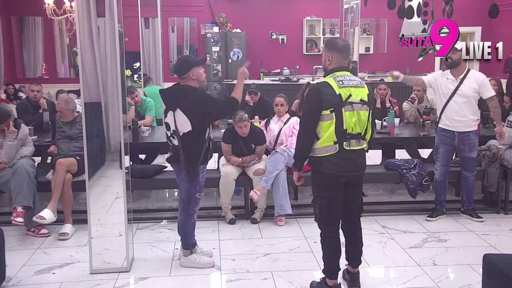 Vratio ih na fabrička: Dača s pola snage razbucao Anitu i Luku, provalio njiihove skrivene namere! (VIDEO)