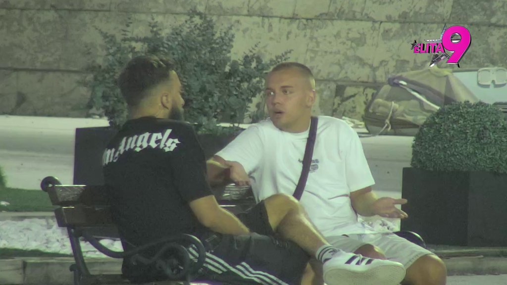 Klinac je pobedio sve ove ljude: Dača Virijević bez zadrške raspalio po cimerima, ne štedi Aneli i Asmina: Sutomorski vepar i ona koriste Noru za... (VIDEO)
