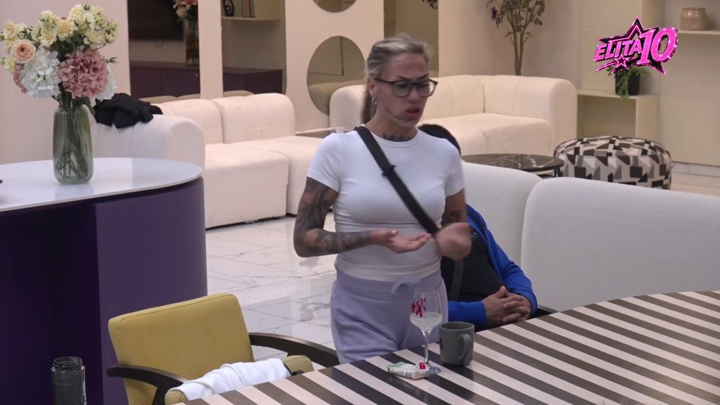 NAŠLA NAČIN DA MU SE OSVETI! Jakšićka svojim izlaganjem potkačila Cara, pa oplela po Poršelini: Želi da bude Maja Marinković (VIDEO)