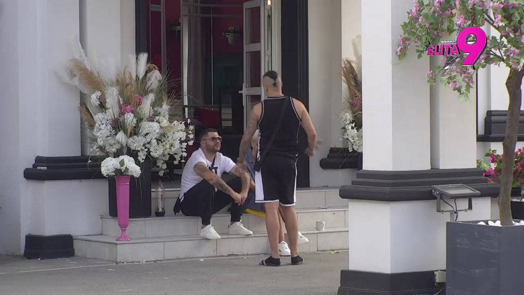 Pitao sam je što me vređa na tiktoku, ona je rekla da tako zarađuje: Terza i Asmin zajedničkim snagama opleli po Milici, Uroš uzvratio (VIDEO)