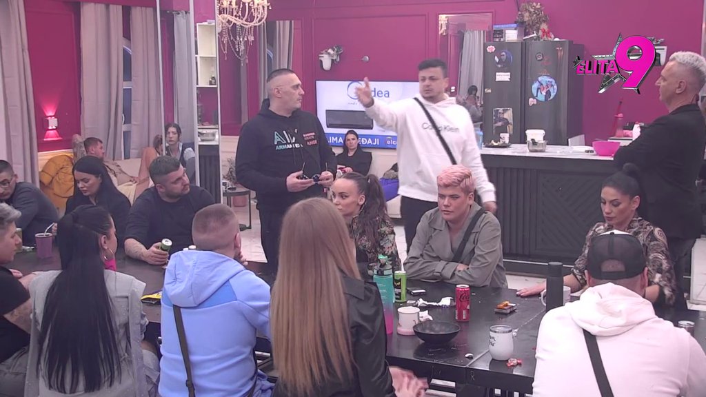 Stigao sud Bore Terze! Urnisao Bebicu, Anđelo hoće da se iskobelja: Ako se oni spajaju, ne mogu ih razdvajati (VIDEO)