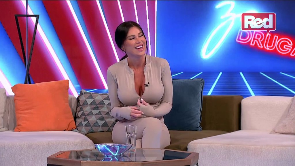 Zove po 500 puta dnevno, ali mi sada NEDOSTAJE: Stanija Dobrojević progovorila o detaljima veze sa Asminom, pa priznala: Ova agonija ne znam dokle će da traje! (VIDEO)