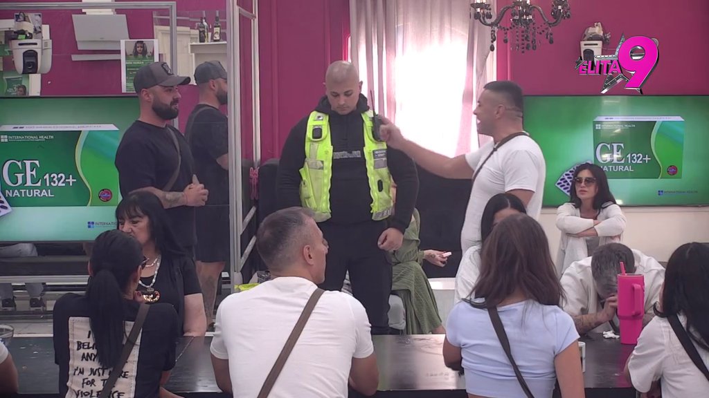 HAOS EPSKIH RAZMERA! Luka i Anita nikad žešće isponižavali Bebicu i Teodoru, TRESE SE SVE, OBEZBEĐENJE U PRIPRAVNOSTI! (VIDEO)