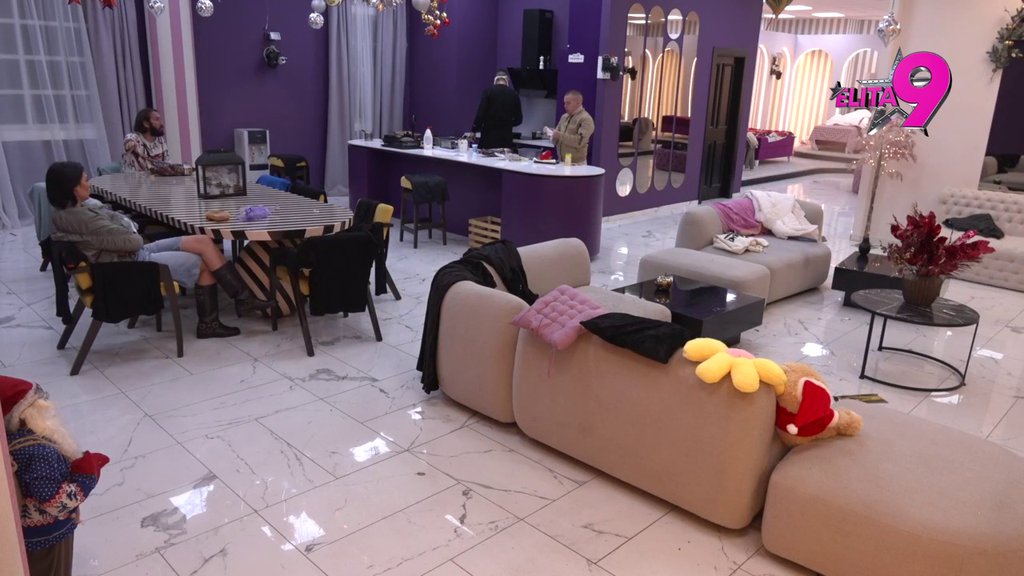 MORA PO NJEGOVOM: Dača prebacio Mini što ga je zapostavila kao prijatelja od kako je sa Viktorom u vezi (VIDEO)