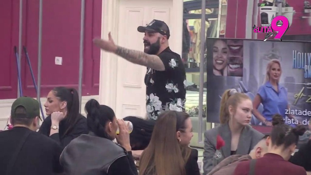 Ubeđen da ga zavodi na taj način: Asmin progovorio o Majinom vešu, tvrdi da sve radi zarad njegove pažnje (VIDEO)