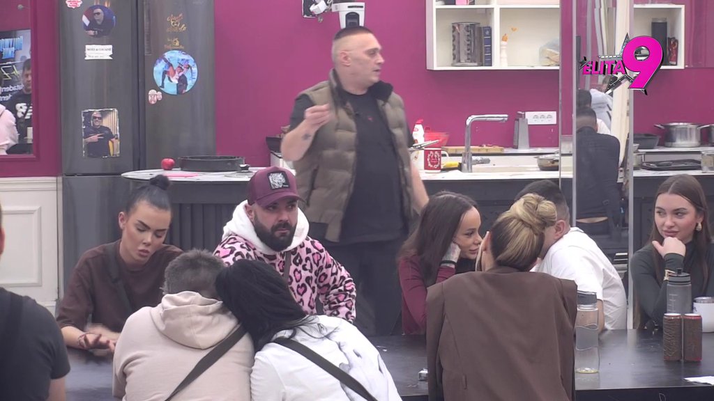 Ovo dvoje treba da budu prijatelji: Mića napravio opštu pometnju, svim silama navija za zbližavanje Aneli i Asmina! (VIDEO)