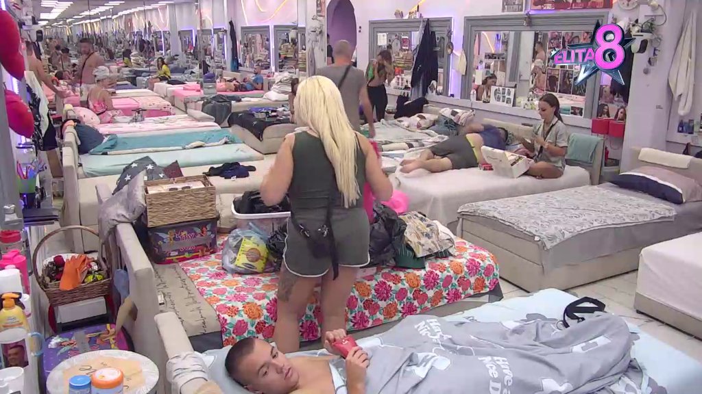 ORI SE SPAVAĆA SOBA: Marko i Sanja ušli u žestok klinč sa Anđelom zbog Jordanke, ona im odbrusila: KLOŠARI JEDNI! (VIDEO)