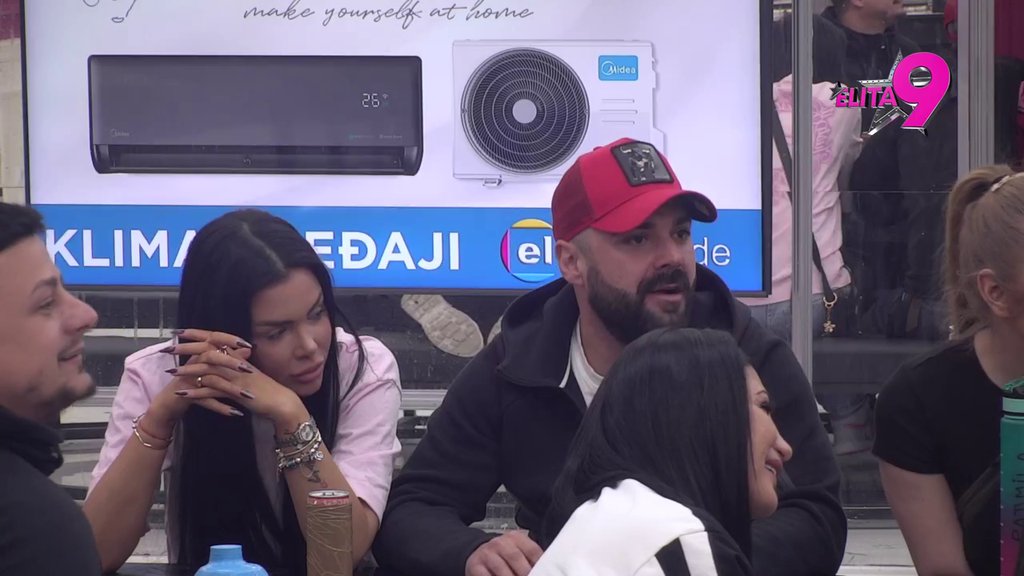 ŠLEPER POKLONA ZA ANELI! Svi se hvatali za glavu kad su videli šta je sve Ahmićka dobila, Luka i Anita MENJAJU BOJE, Asmin PUCA PO ŠAVOVIMA! (VIDEO)